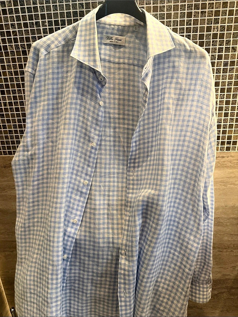 Lilla Fissi Gingham Linen Button Down in Blue & White Size 17 (43) Like